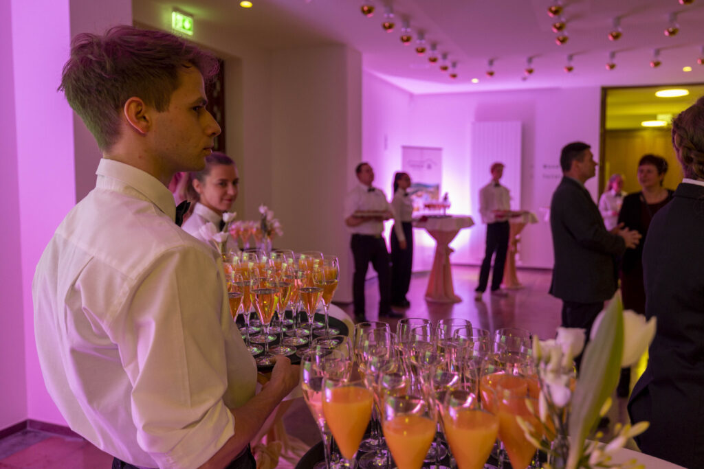 Das Haus 9 Eröffnungsveranstaltung Festhalle Ilmenau
